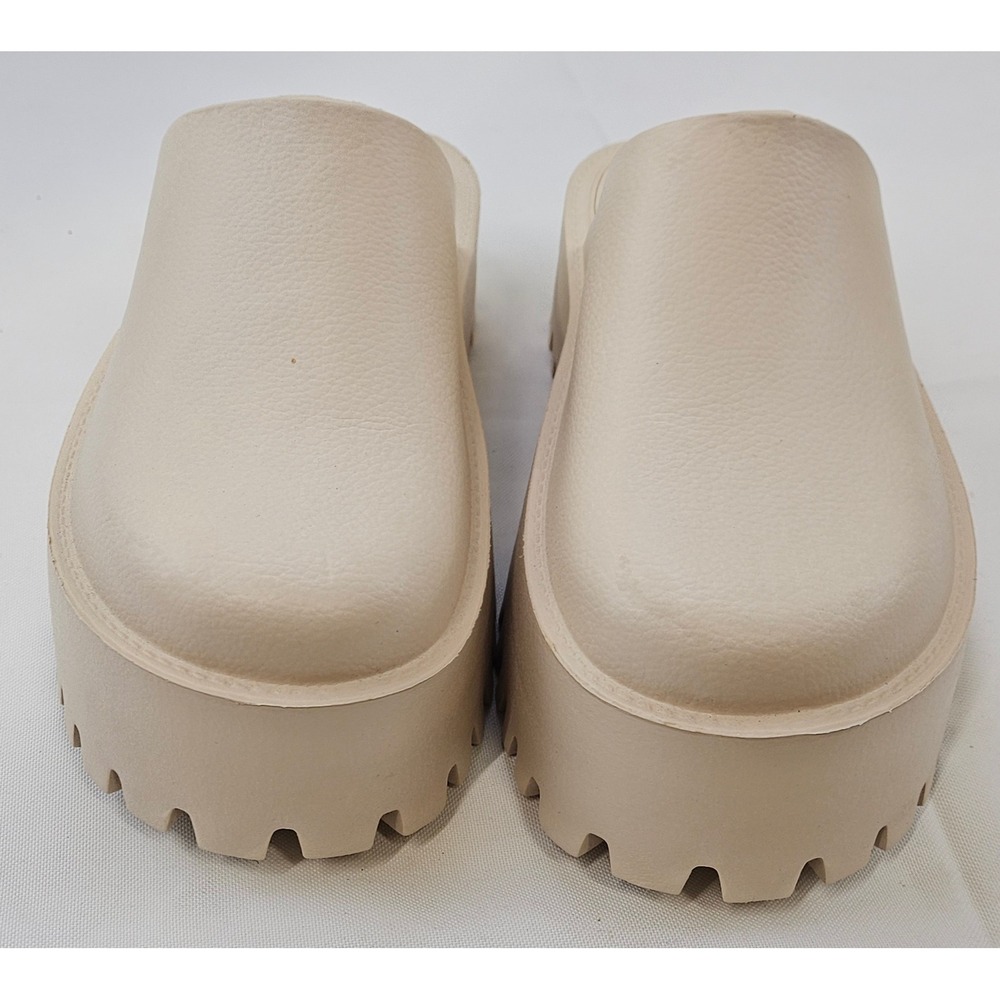Mudd Beige Platform Clogs - Picture 3 of 10